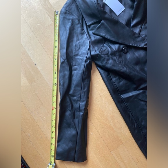 Lovers + Friends Faux Leather Trench Coat NWT Size Small - Picture 7 of 7